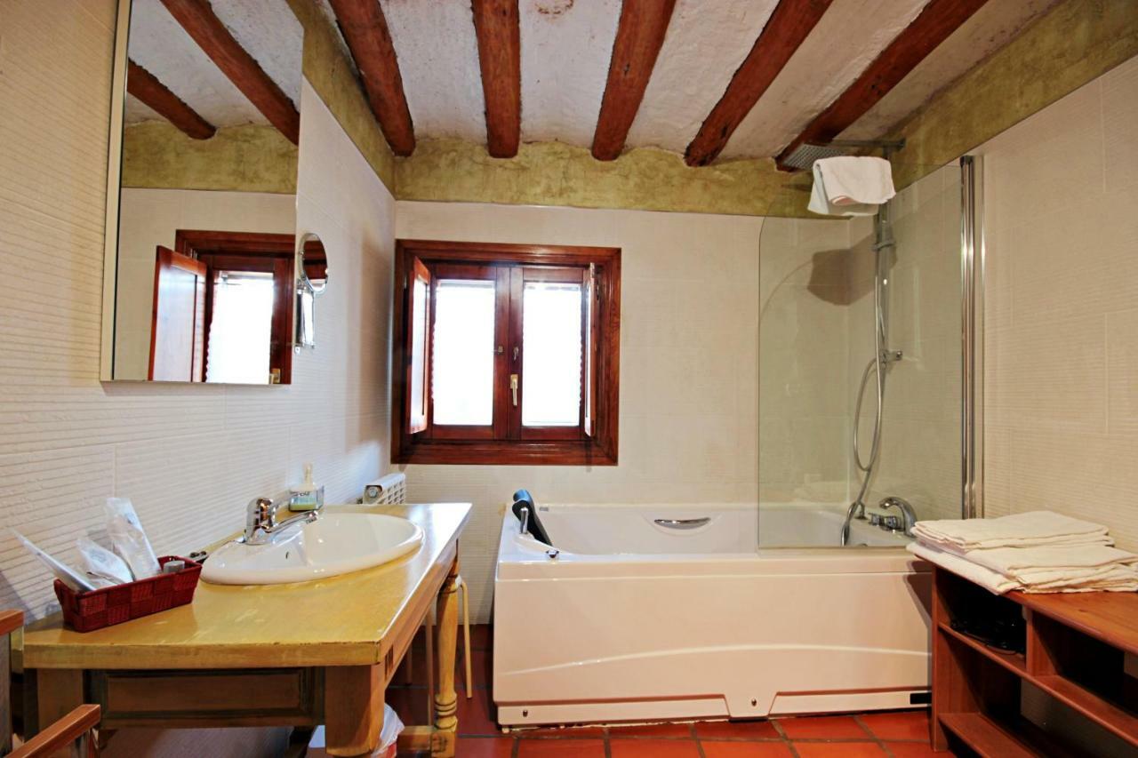 Domitila Rooms Clavijo Екстериор снимка